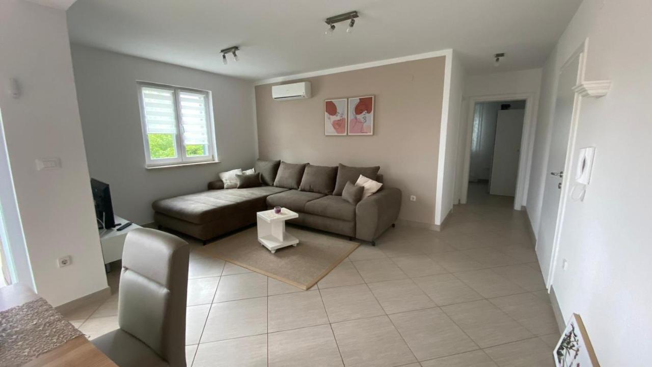 Vila Luca Island Krk / Malinska Ngoại thất bức ảnh
