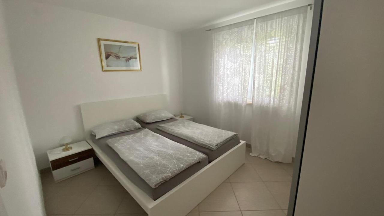 Vila Luca Island Krk / Malinska Ngoại thất bức ảnh